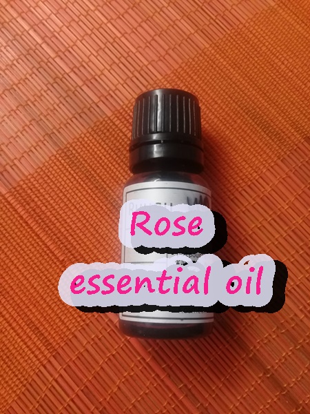 Gamit at benepisyo ng rose essential oil