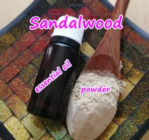 Sandalwood powder at sandalwood essential oil